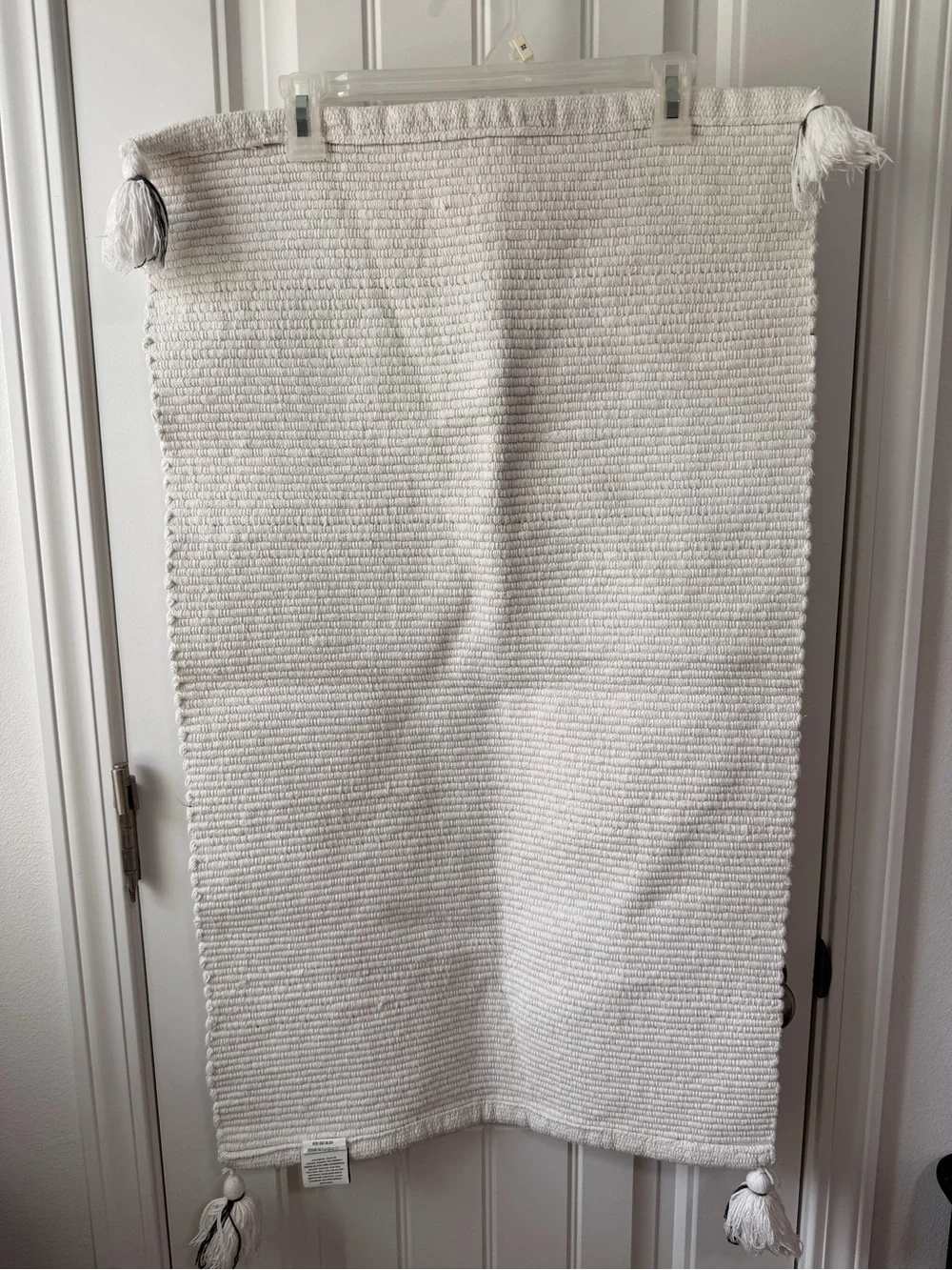 White & Black Hearth & Hand Textured Tassel Bathroom Rug